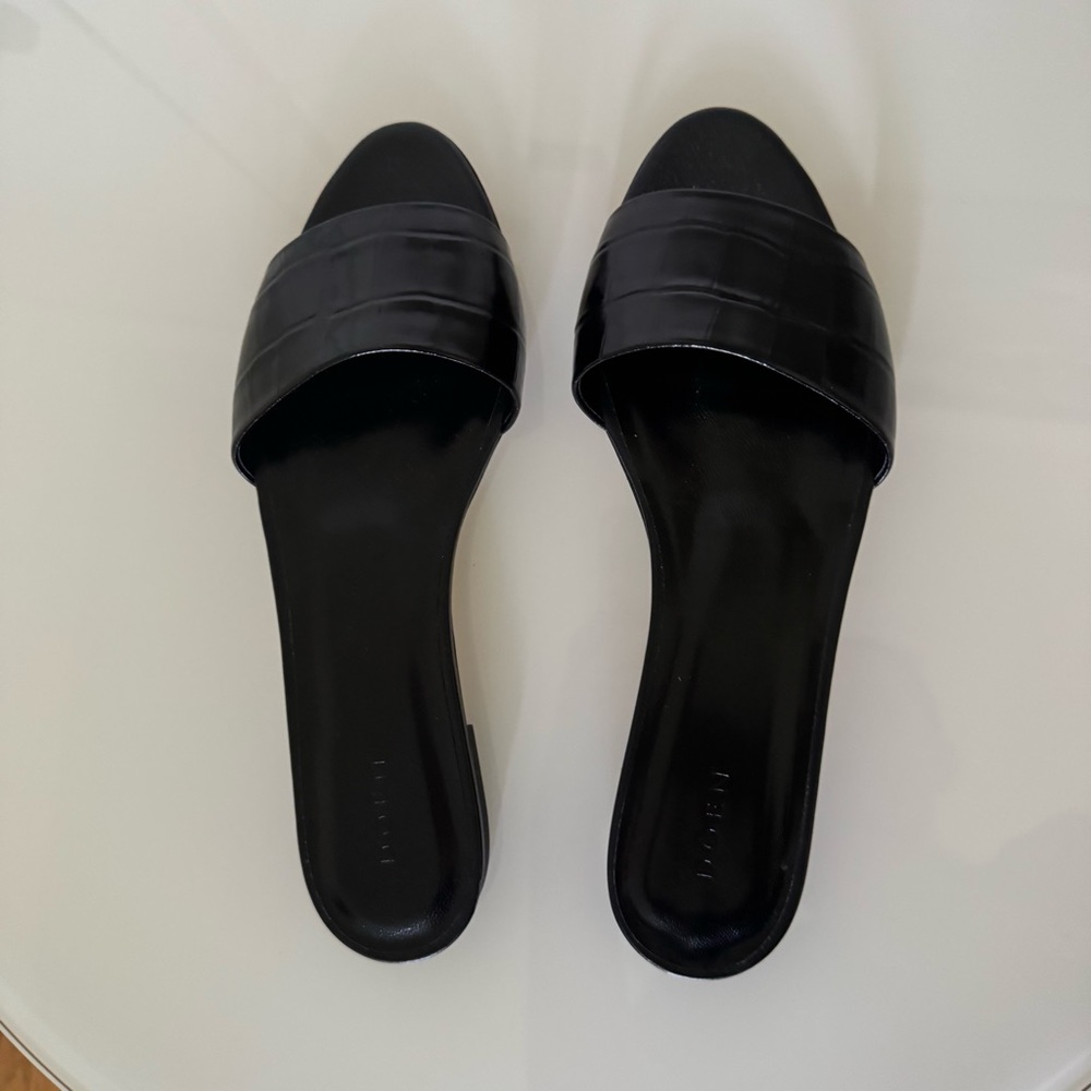 NWOB Dôen Anjelica Faux Croc Slide Sandals Black 38